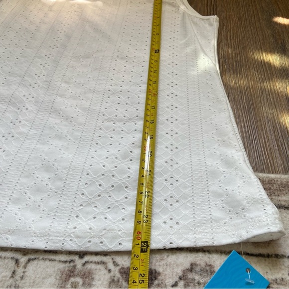 Cupshe White Eyelet Muscle Tee - Picture 5 of 10
